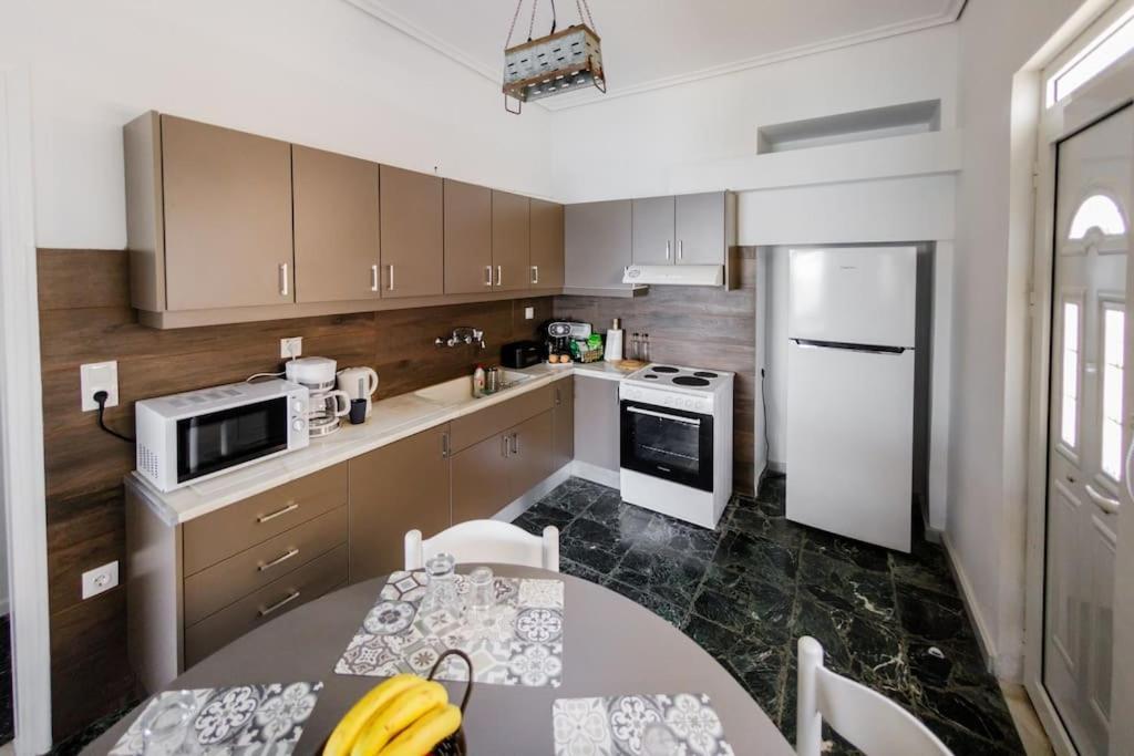 The Waves Apartment Monodhendrion ภายนอก รูปภาพ