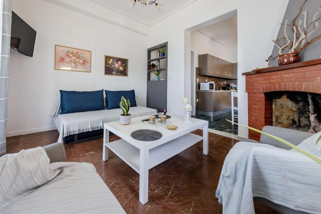 The Waves Apartment Monodhendrion ภายนอก รูปภาพ